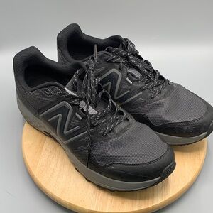 NEW BALANCE | 13 Men 410 v8 Trail Running Shoe | GREY MT410LB8